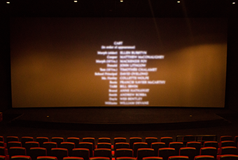 K8凯发国际国际党委组织召开《长津湖》观影活动